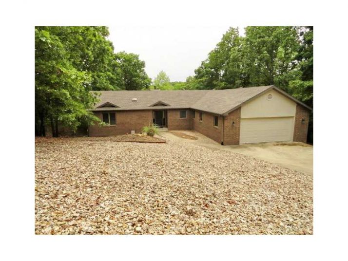 40 STRICHEN DR, Bella Vista, AR 72715