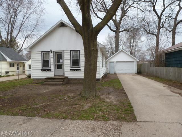 1840 E Isabella Ave, Muskegon, MI 49442