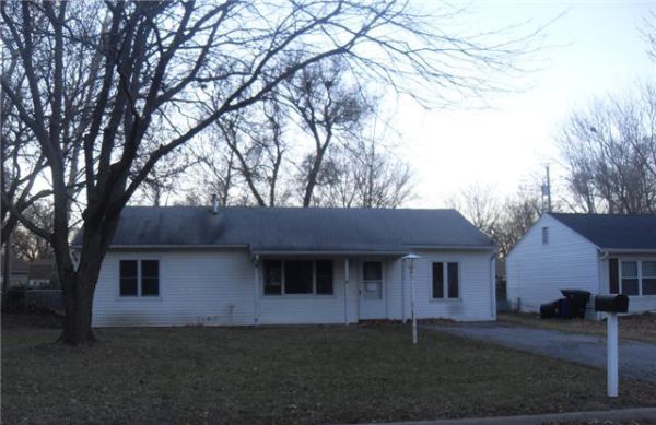 3619 SW Kirklawn Ave, Topeka, KS 66611