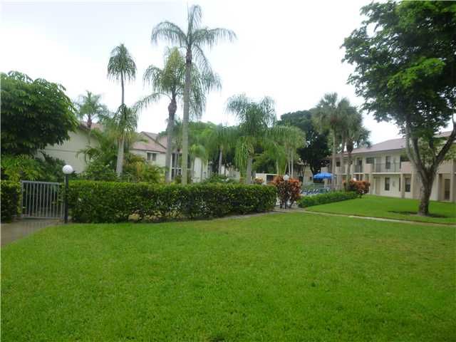 5516 COURTYARD DR # 5516, Pompano Beach, FL 33063