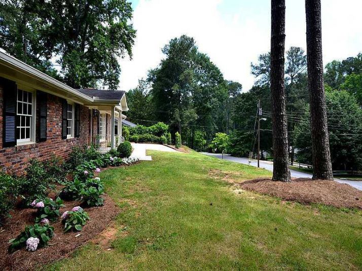 6490 Whispering Lane Ne, Atlanta, GA 30328