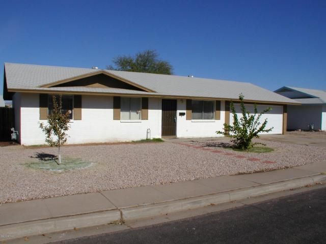 252 W McLellan Rd, Mesa, AZ 85201