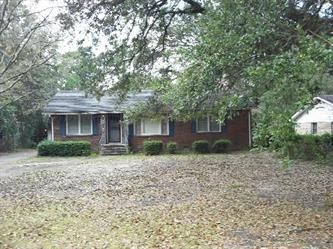 1701  Colonial Oaks Dr, Mobile, AL 36618