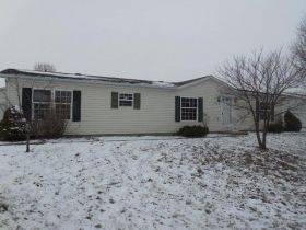 1022 Sunset Ln, Seymour, IN 47274