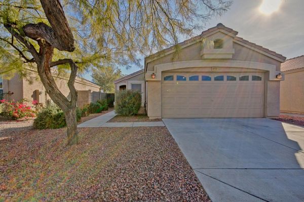 4715 E DRY CREEK Road, Phoenix, AZ 85044