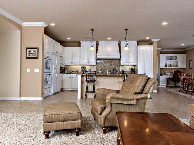 8029 Paseo Avellano, Carlsbad, CA 92009