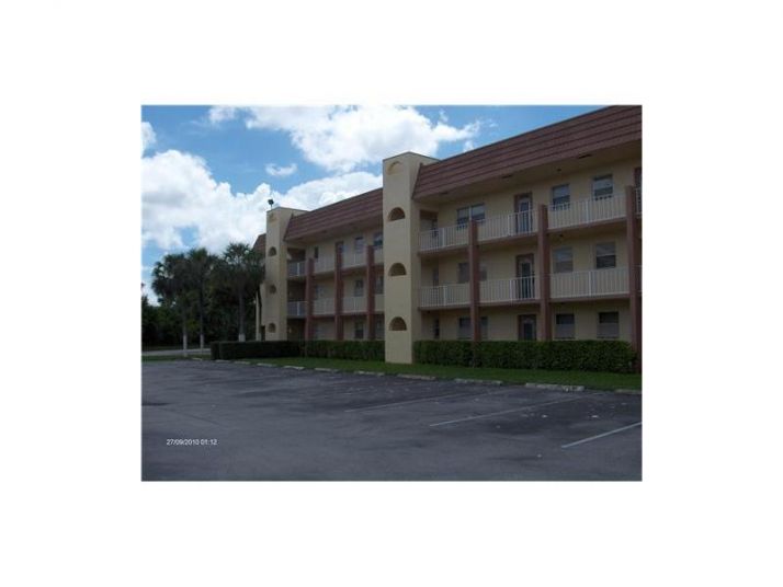 8110 SUNRISE LAKES BL # 112, Fort Lauderdale, FL 33322