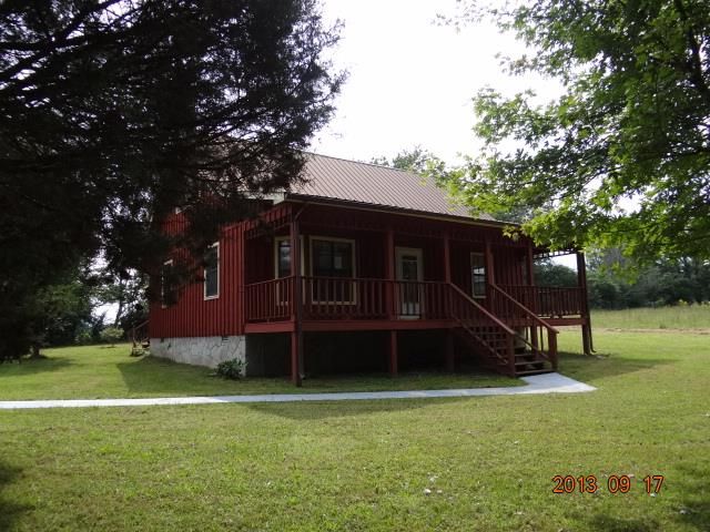 1030 Pine Ridge Ln, Clarkrange, TN 38553