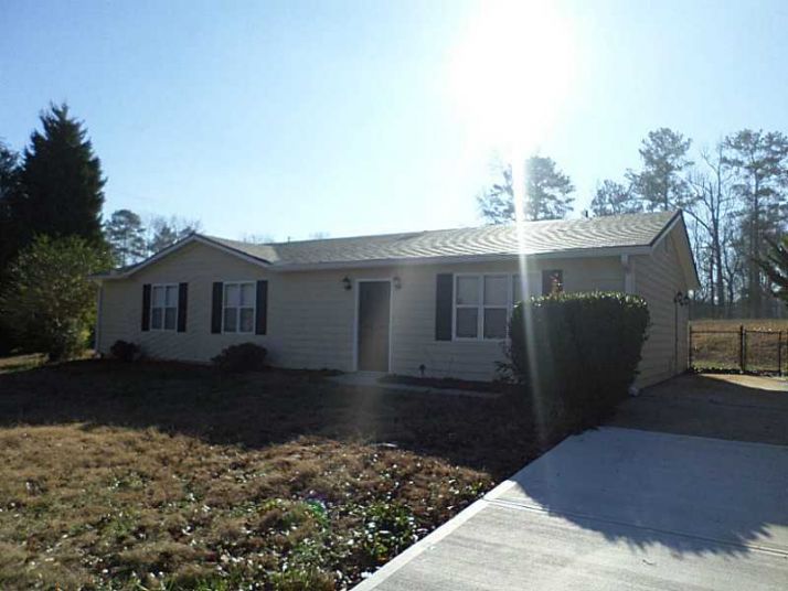 3083 Brook Hollow Drive, Rex, GA 30273