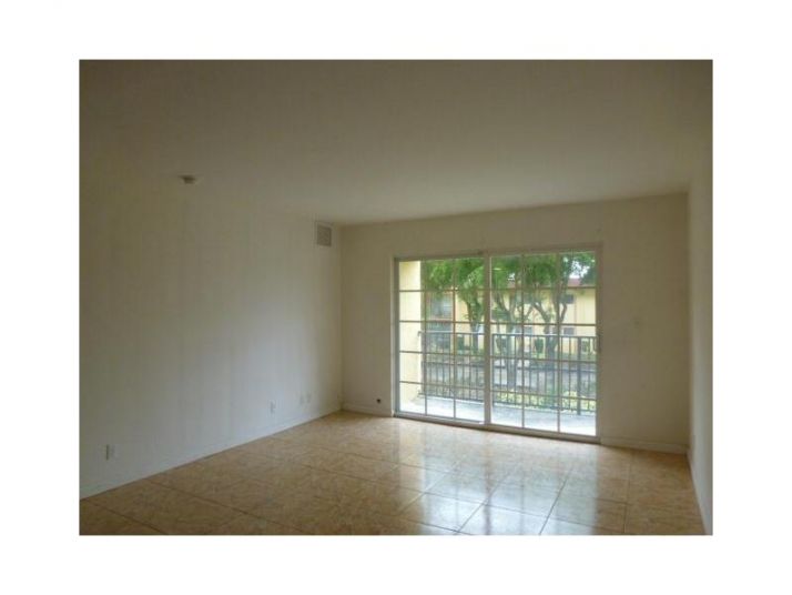 2952 NW 55TH AV # 2D, Fort Lauderdale, FL 33313