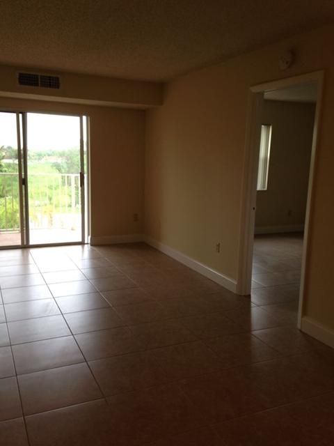 8200 SW 210 ST # 311, Miami, FL 33189