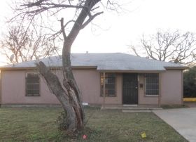 1500 Langston St, Fort Worth, TX 76105