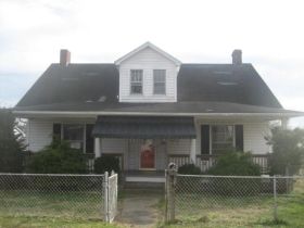 2422 Clinton St, Ashland, KY 41101