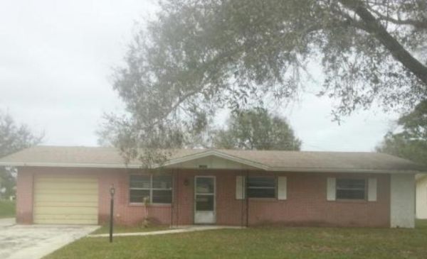 7506 Banyan St, Fort Pierce, FL 34951