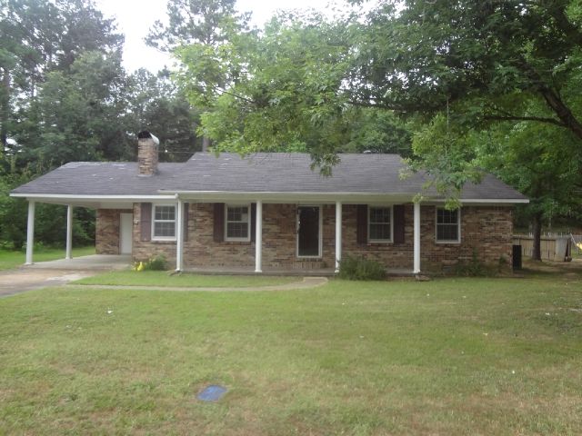 121 Harris Dr, Bethel Springs, TN 38315