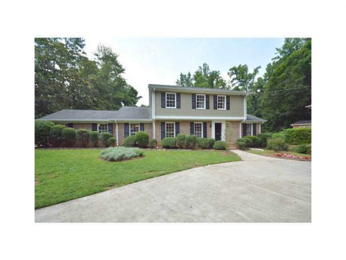 3563 Castleridge Drive, Tucker, GA 30084