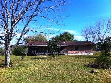 26511 Schoen Rd, Elberta, AL 36530