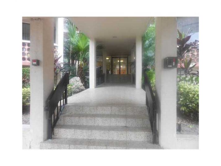 4222 INVERRARY BL # 4108, Fort Lauderdale, FL 33319