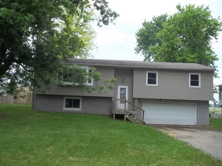 205 N Grandview Dri, Le Grand, IA 50142