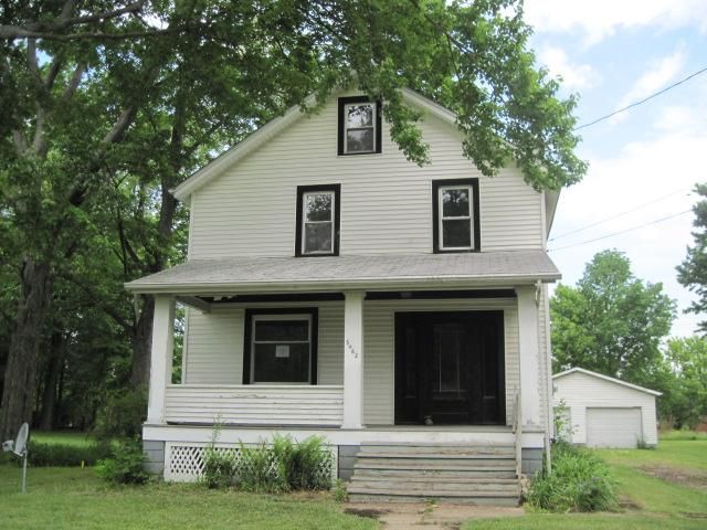 5462 Burnett Rd, Leavittsburg, OH 44430