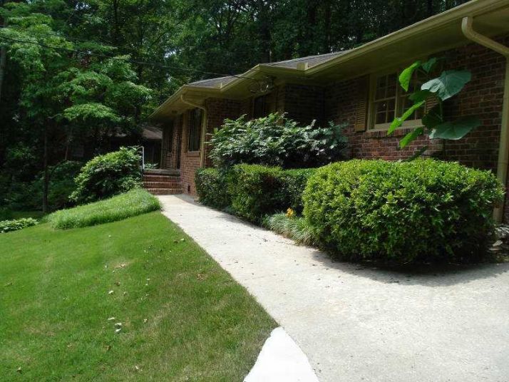 1054 Mason Woods Drive Ne, Atlanta, GA 30329