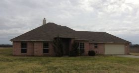 221 Cimarron Meadows Dr, Waxahachie, TX 75167