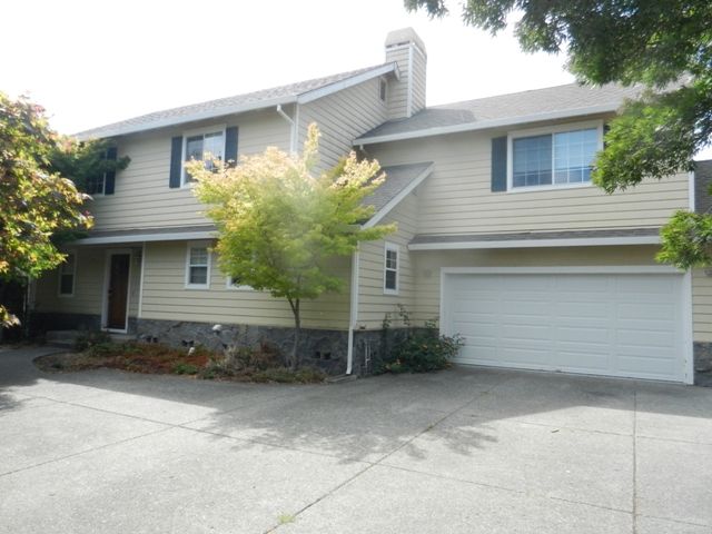 10 Gold Miner Court, Novato, CA 94947