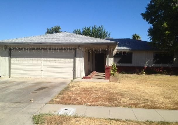 1401 Wrenwood Way, Madera, CA 93638