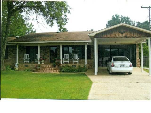 1635 Daniel St, Cherokee, AL 35616