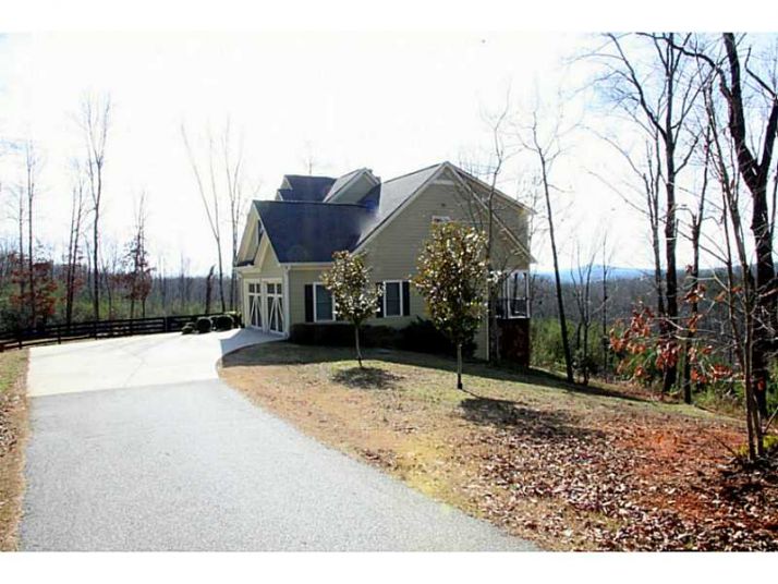 637 Amicalola Drive, Dawsonville, GA 30534