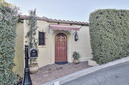 1355 Cedar Court Rd, Glendale, CA 91202