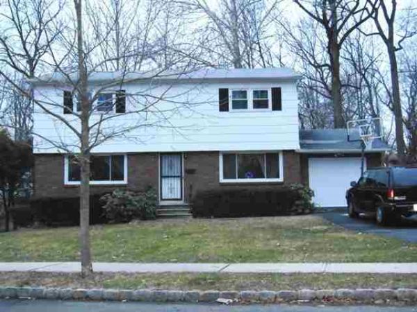 225 TRYON AVE, Englewood, NJ 07631