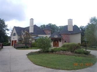 9555 Creawood Forest, Willoughby, OH 44094