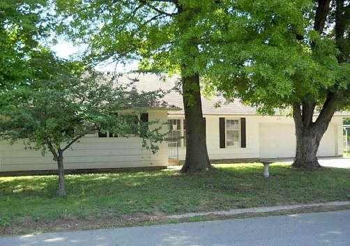 Marion Lane, Lexington, MO 64067