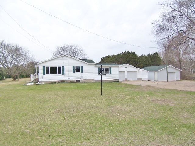 5549 210th Ave, Reed City, MI 49677