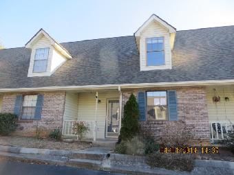 9036 Fountain Brook Ln, Knoxville, TN 37923