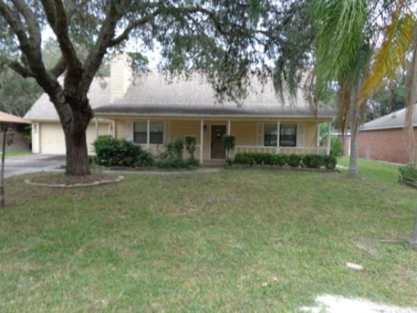 33 Lazy Eight Dr, Port Orange, FL 32128