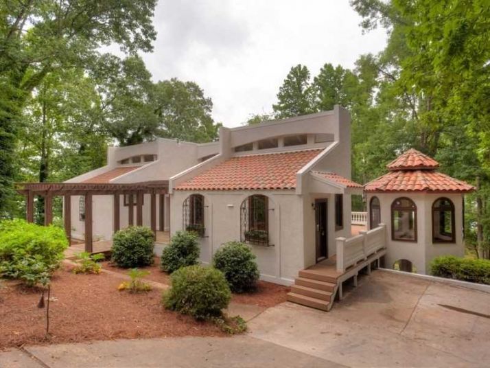 3472 Point View Circle, Gainesville, GA 30506