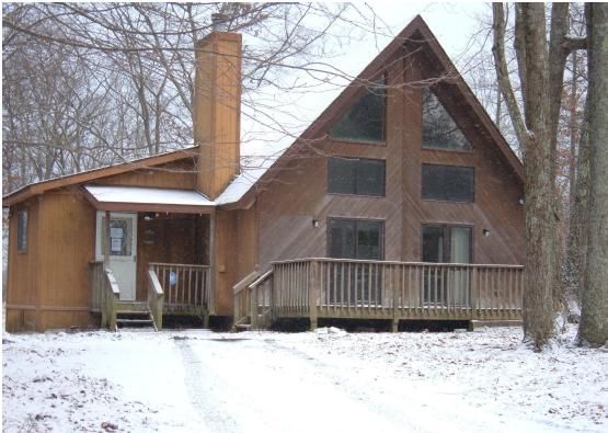 1381 Bear Drive, Bushkill, PA 18324