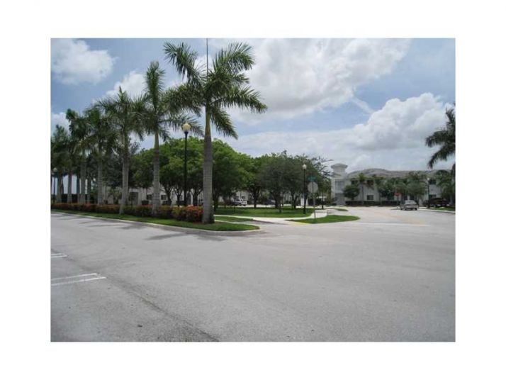 2730 NE 4 ST # 202, Homestead, FL 33033