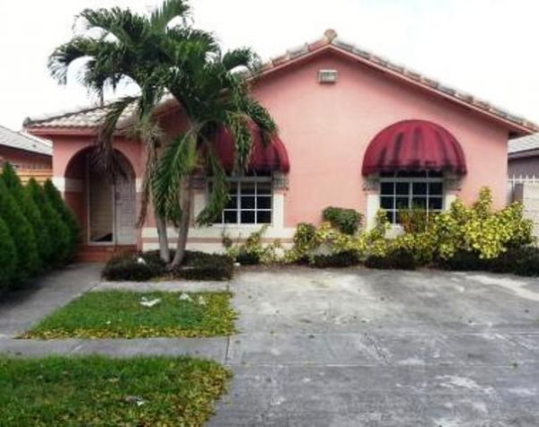 2663 W 69 Terr, Hialeah, FL 33016