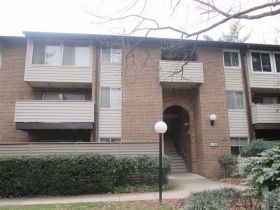 19323 Club House Rd Unit 102, Montgomery Village, MD 20886