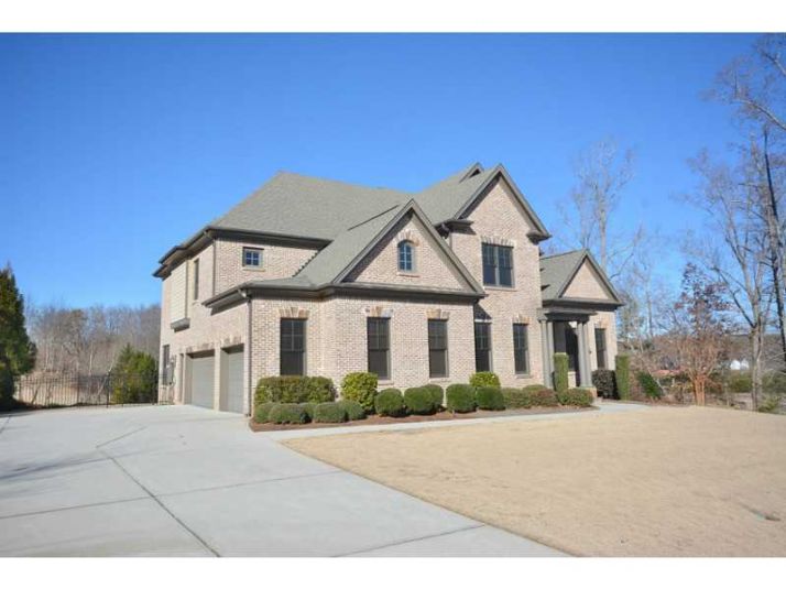 4411 Park Royal Drive, Flowery Branch, GA 30542