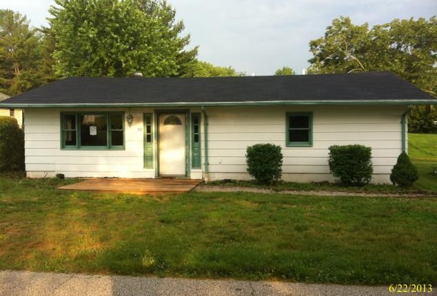 52 Johnson Blvd, Cloverdale, IN 46120