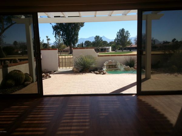 266 E Paseo Churea, Green Valley, AZ 85614