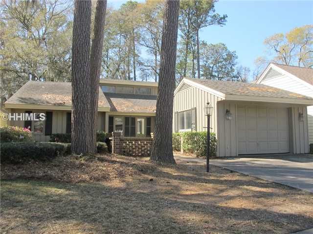 17 Wax Myrtle Ln, Hilton Head Island, SC 29926