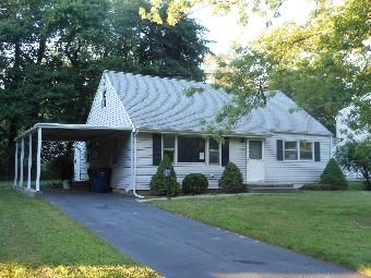 445 Brookside Avenue, Oakhurst, NJ 07755