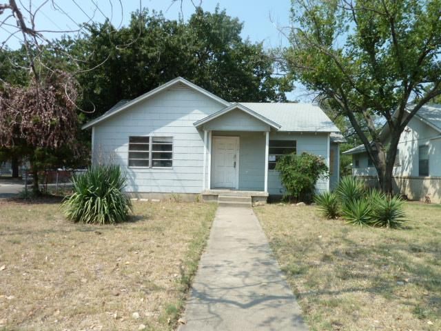 1301 Clarence St, Haltom City, TX 76117