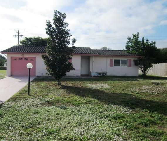 1508 Markdale St East, Lehigh Acres, FL 33936