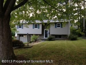 602 Timber Ln, Clarks Summit, PA 18411